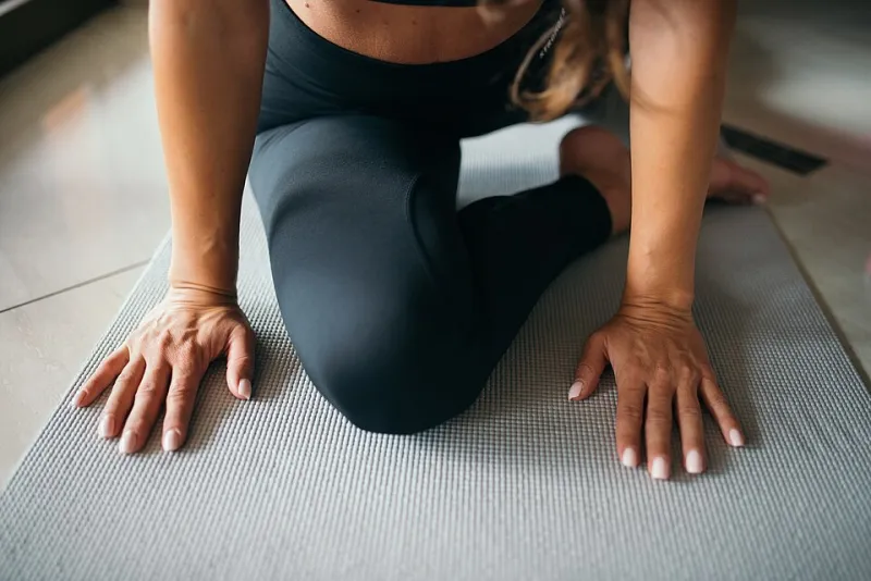 Your Hormones Are Moving Your Skeleton — The Monthly Shift in Ligaments Nobody Told You About